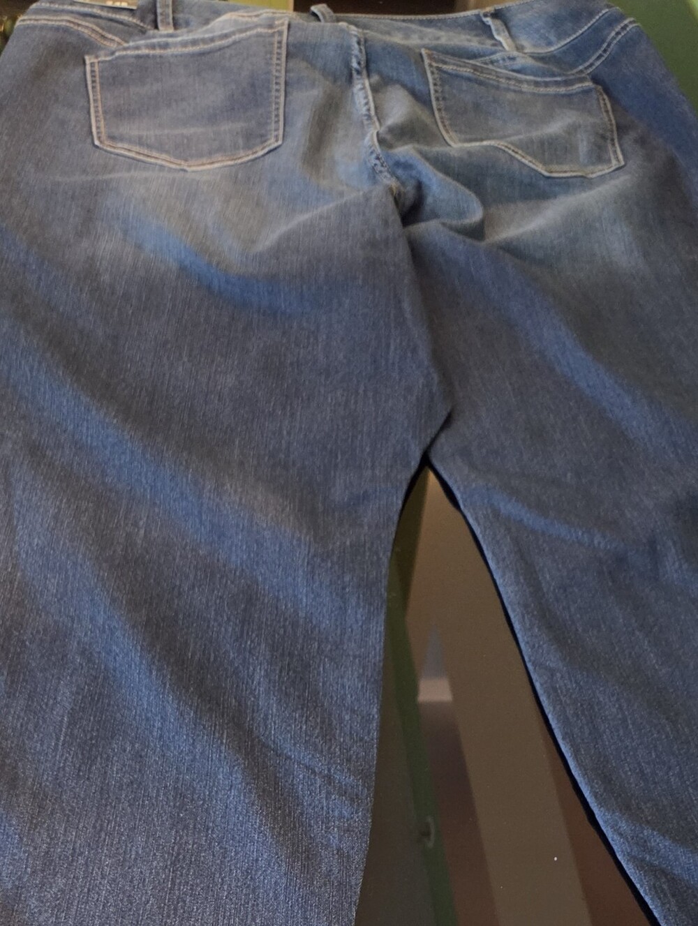 Relaxed Fit Women's Blue Denim Jeans